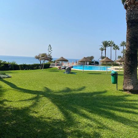 Ferienwohnung Super Holday Lubina Sol Mijas Beachfront Exterior foto