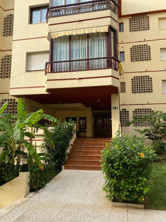 Ferienwohnung Super Holday Lubina Sol Mijas Beachfront Exterior foto
